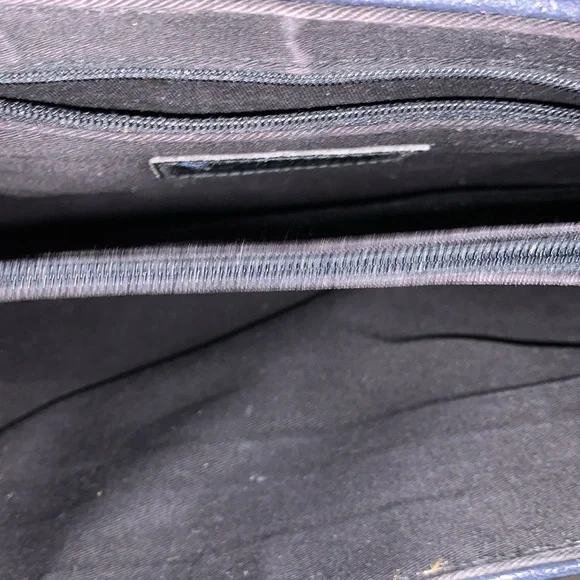 Liz Claiborne Leather Shoulder/Crossbody bag - Picture 10 of 14